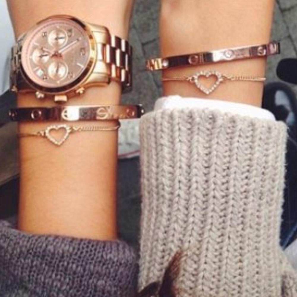 Rose Gold Jewelry - Quality Roman Numeral Bangle - Picture 2 of 5